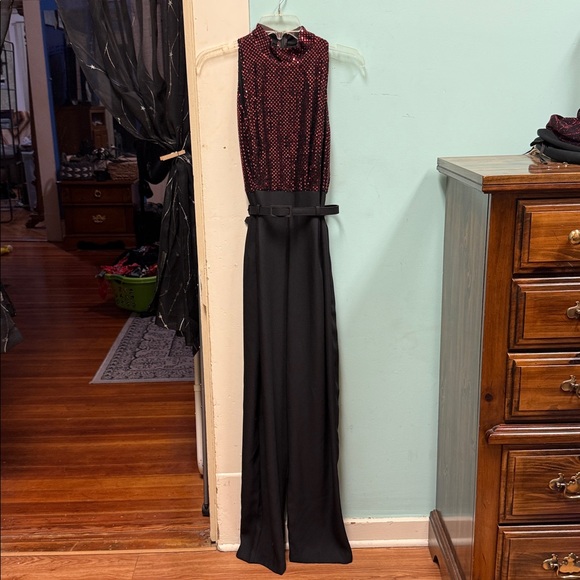 Elegant Black Jumpsuit with Red Patterned Jacket - Picture 2 of 8